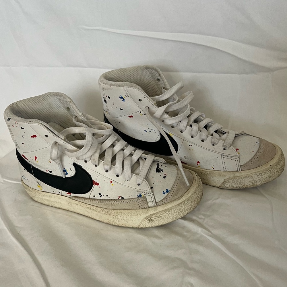 Just needs a little scrub but in great condition